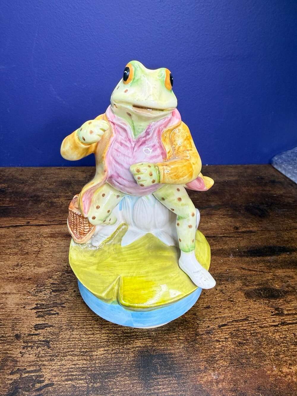 Vintage Schmid Beatrix Potter Mr Jeremy Fisher Lazy River Frog Music Box